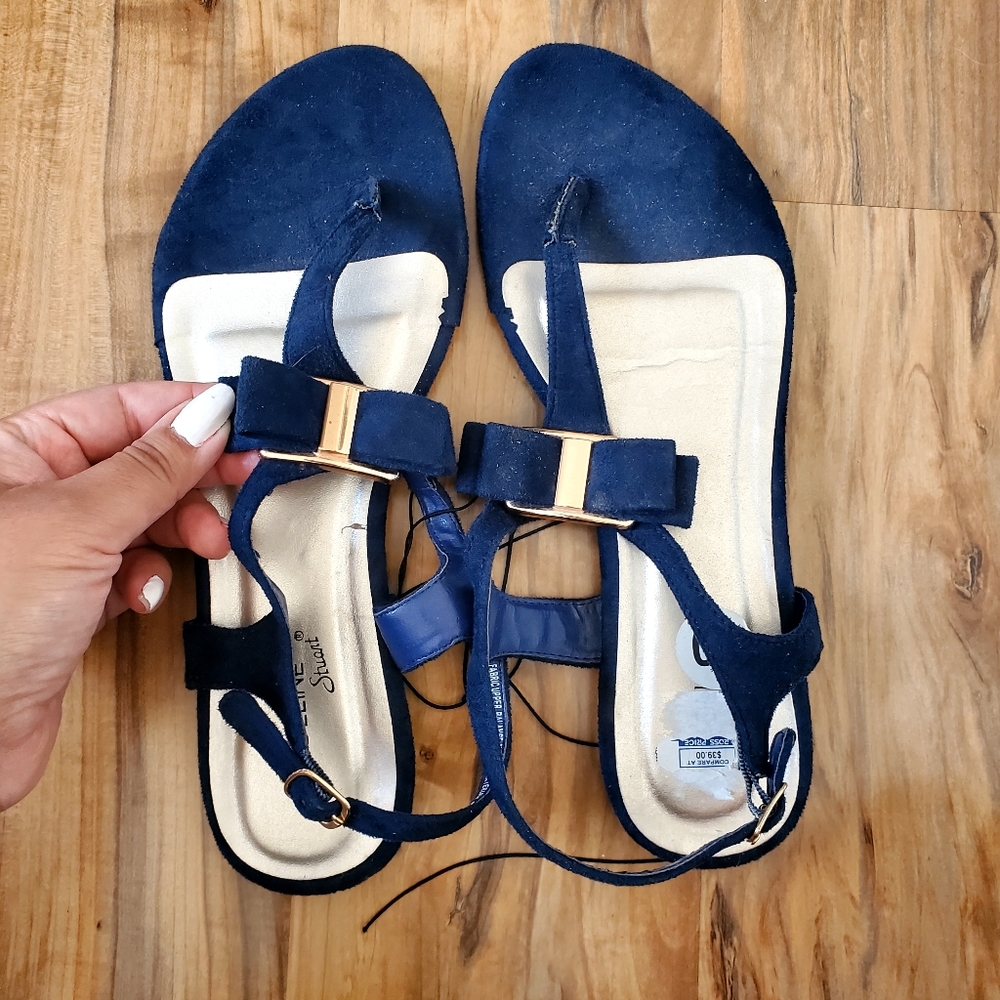 Women's Navy with gold accent bow sandals size 10